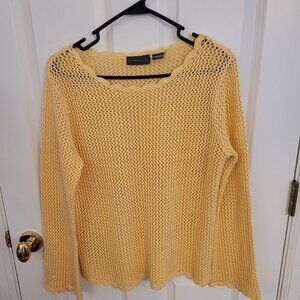 Relativity Brand Sweater size Medium